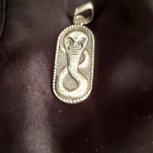 Snake design pendant solid weight